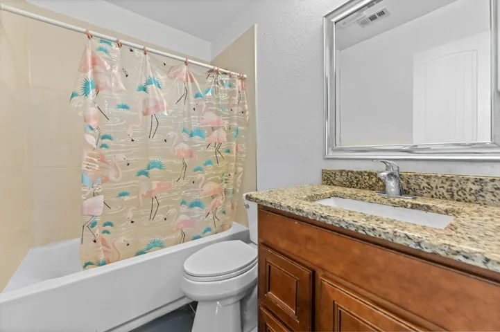 12 Bathroom 01