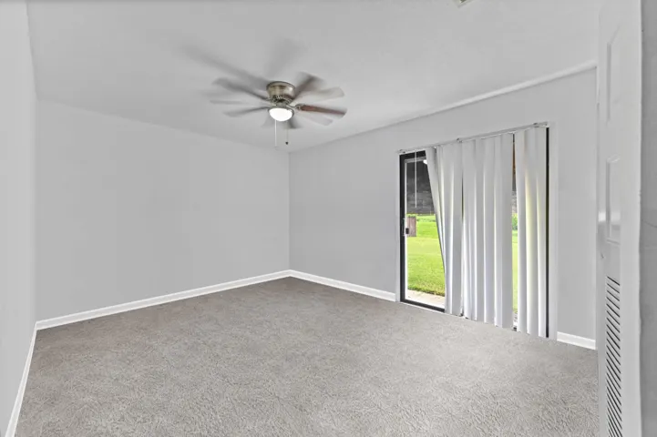 14 Bedroom 01