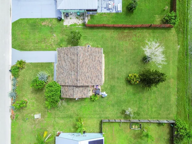 26 drone 08