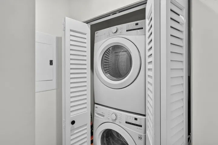 18449 LAUNDRY