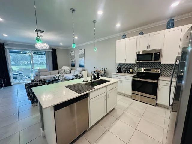 open concept living /kitcen area