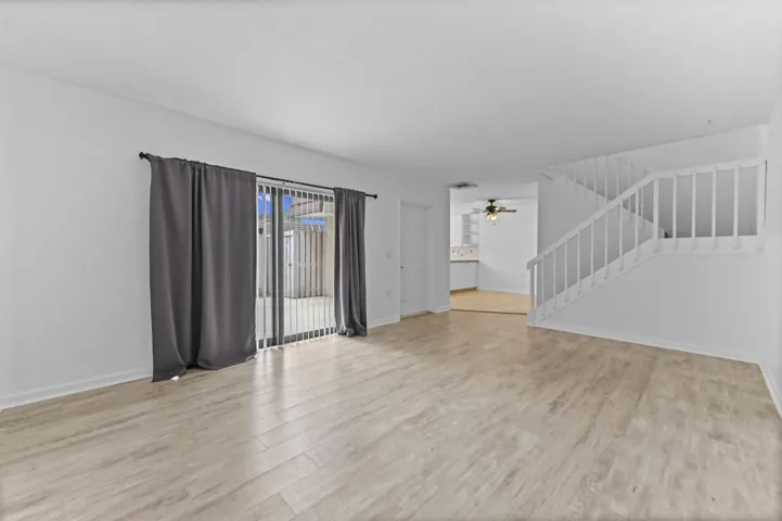 06 Living room 03