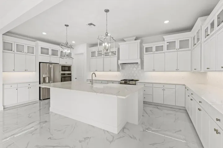 18-WholeKitchen