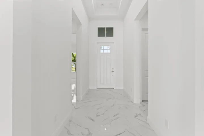 06-InteriorDoor