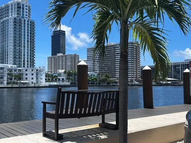 Dock