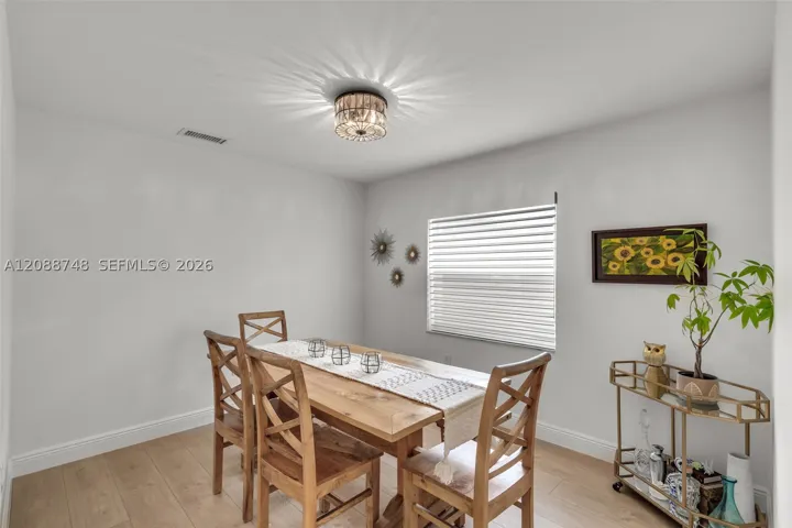 5380 Nw 113th Pl, Doral, Florida 33178