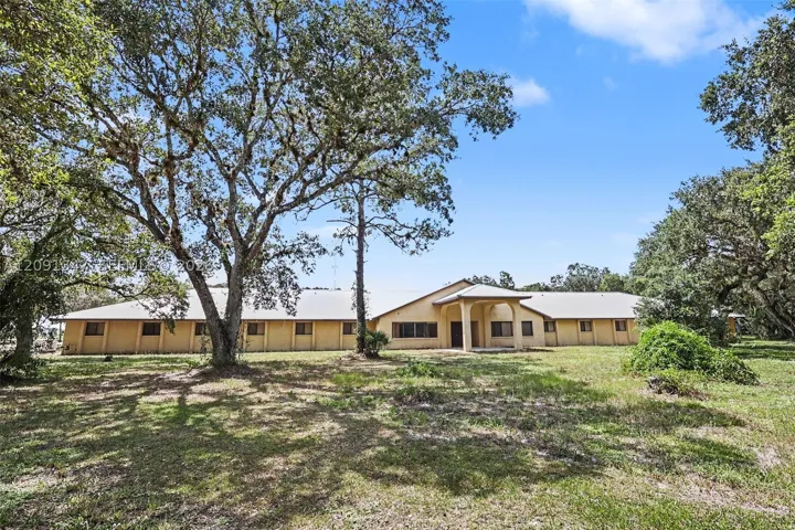 151 S Missouri St, LaBelle FL 33935
