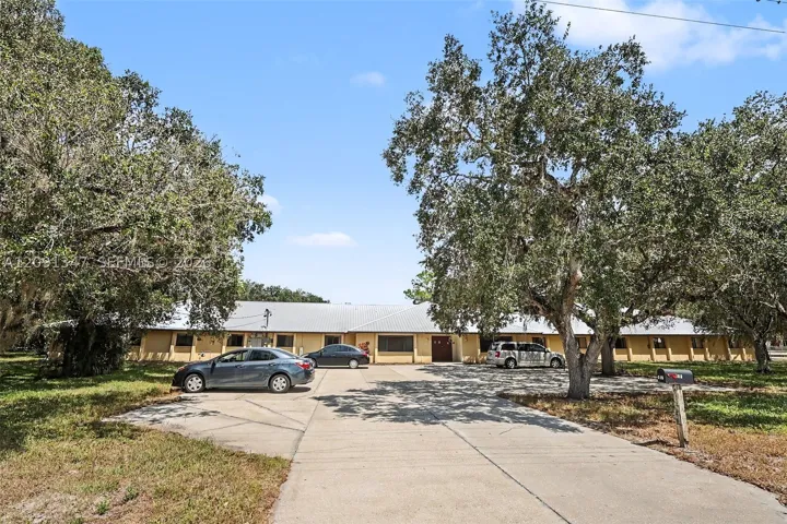 151 S Missouri St, LaBelle FL 33935