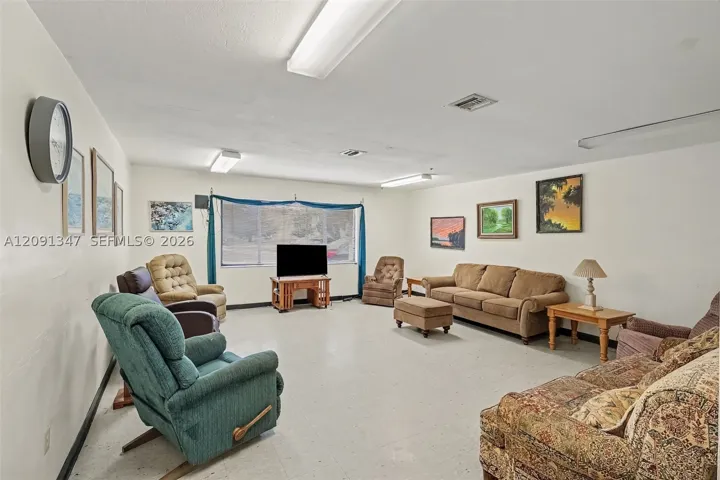 151 S Missouri St, LaBelle FL 33935