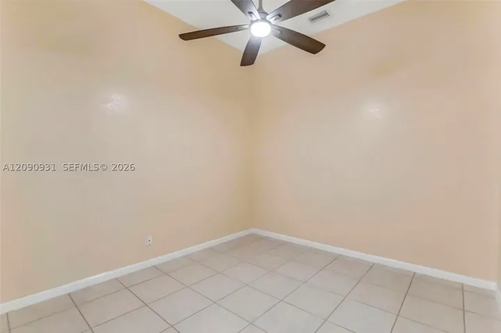 3rd bedroom/den