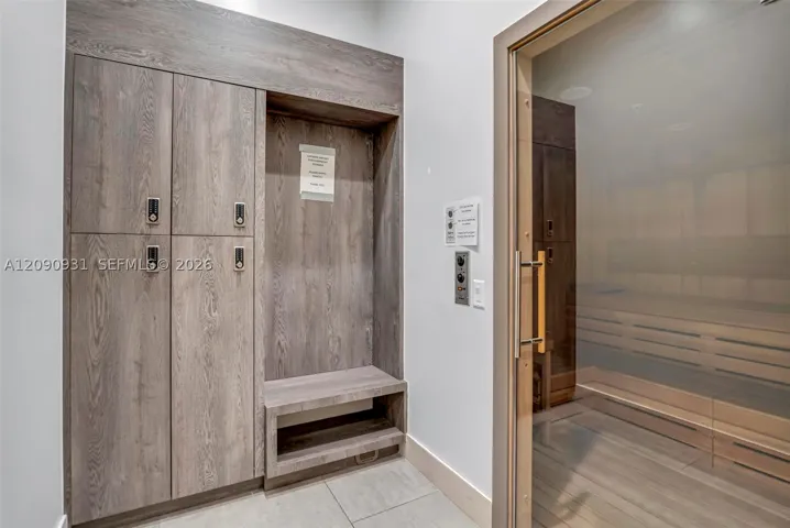 Sauna & Lockers in Gym