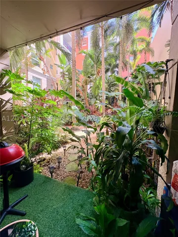 Vie to the patio