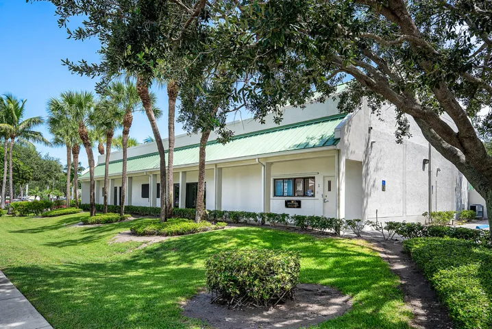 003-3850Northwest2ndAvenue-BocaRaton-FL-