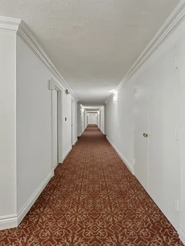 Inner Hallway La Bonne Vie