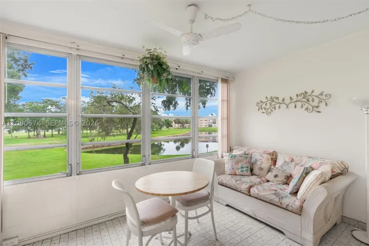 FLORIDA ROOM