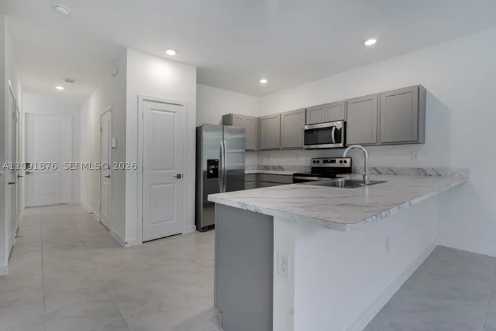 934 Se 19th St, Homestead, Florida 33034