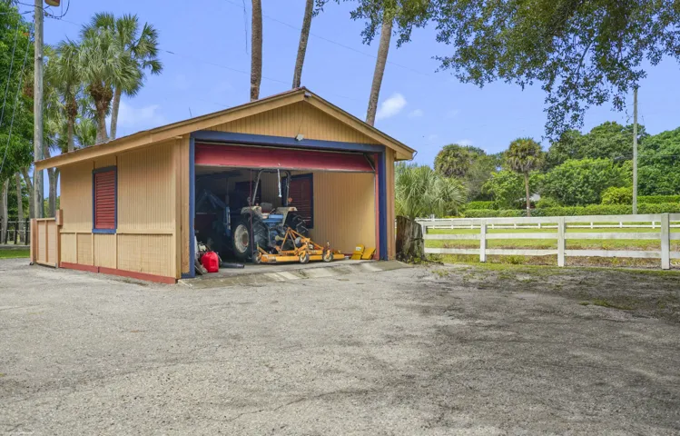 Tractor Garage