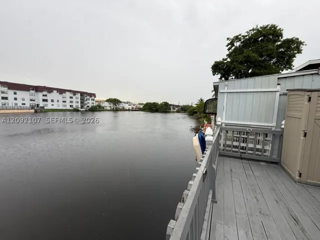 Dock