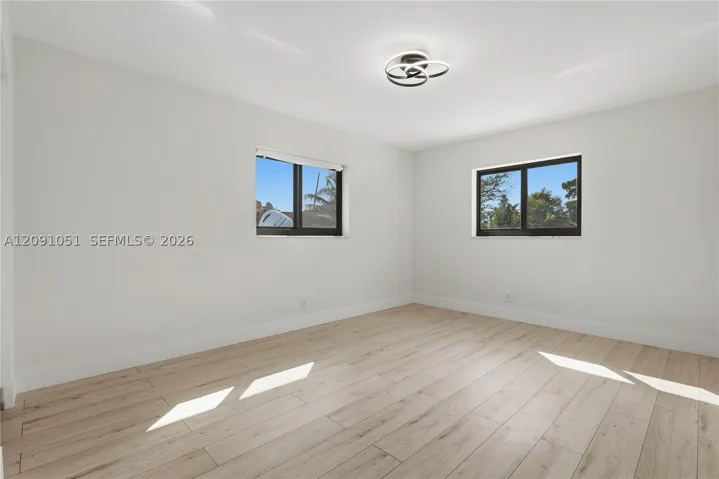 2 Bedroom