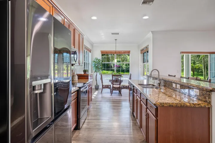 6756 Osage Cir, Greenacres, FL 33413-12
