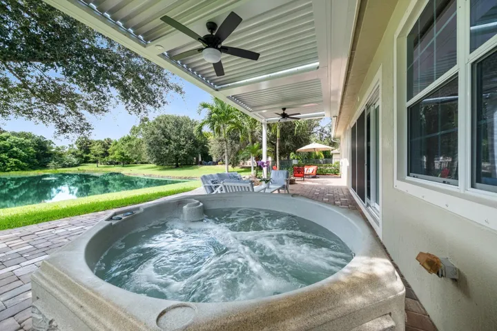 6756 Osage Cir, Greenacres, FL 33413-64
