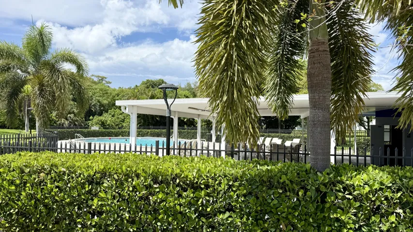 Oakridge Community Pool