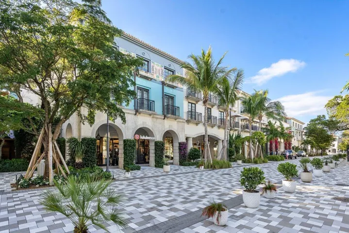 Endless Shopping and Fine Dining