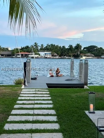 Dock