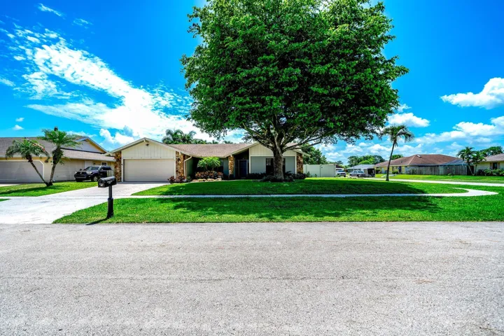 14-web-or-mls-JOY07677