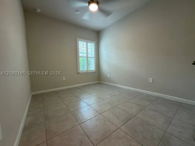 2nd bedroom