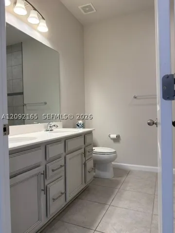 2nd bathroom