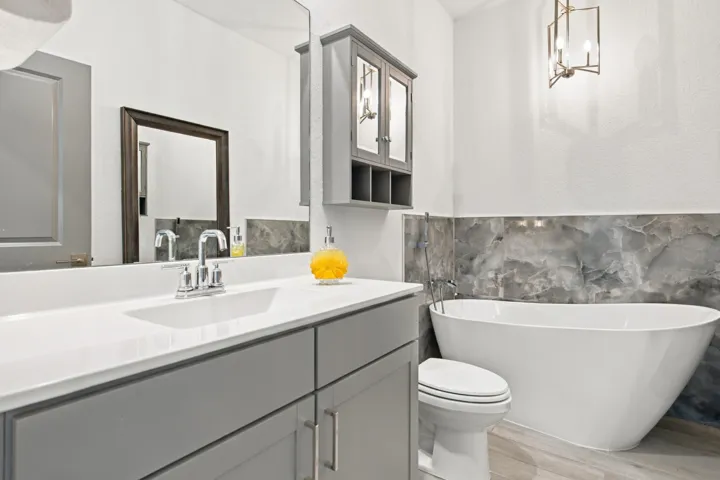 Guest Bathroom