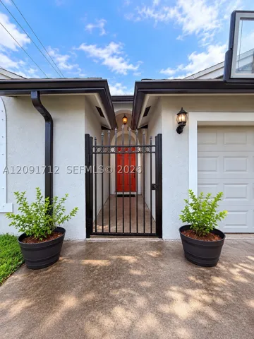 Gated entryway
