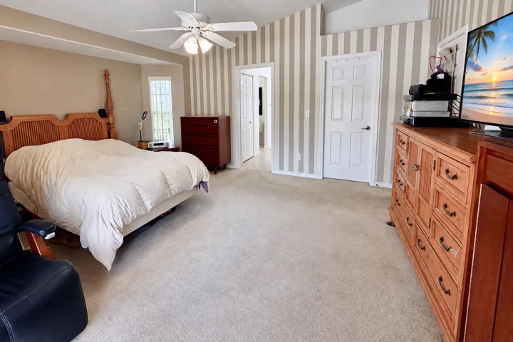 173 Easy Street - 33 of 37
