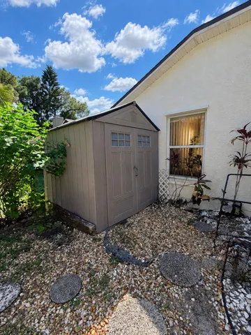 shed