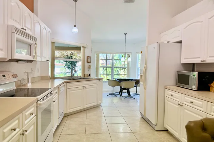 173 Easy Street - 24 of 37