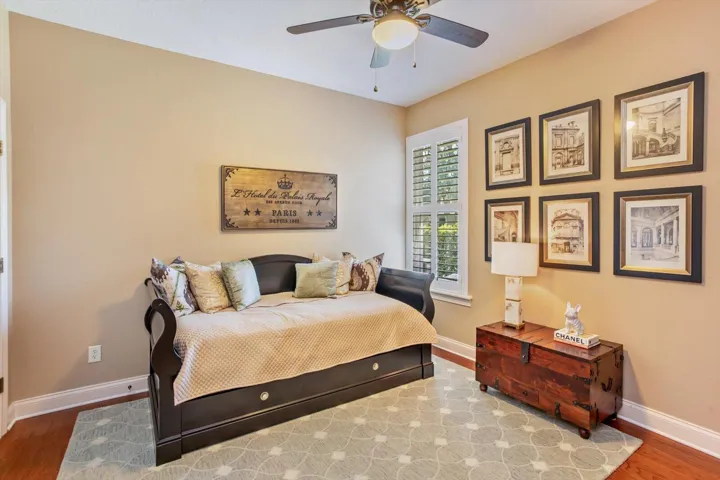 33-Bedroom (2)
