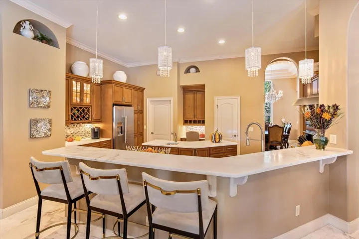 17-Kitchen