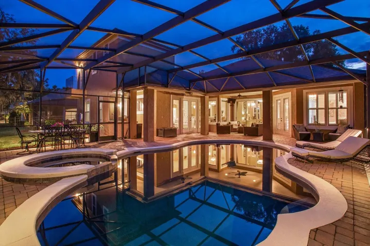 03-Pool Night (2)