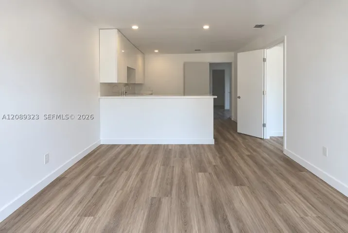 Main Unit Living, AI Digitally Enhanced