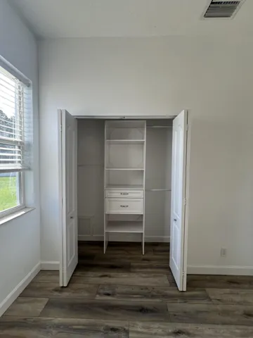 2nd bedroom closet