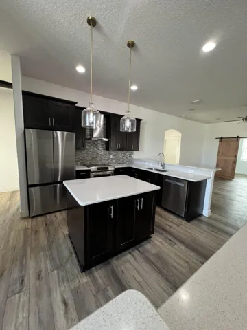 Kitchen (2)