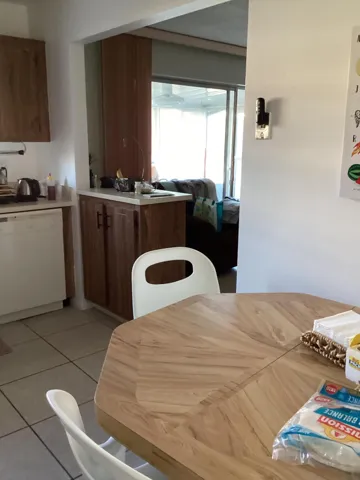 Eat-in Kitchen