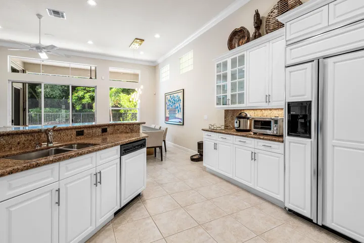 009-8138ValhallaDrive-DelrayBeach-FL-334