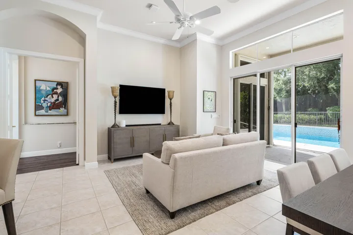 015-8138ValhallaDrive-DelrayBeach-FL-334