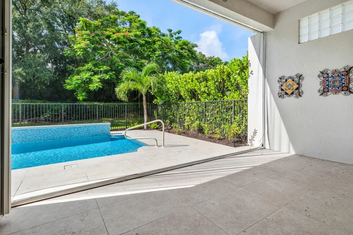 030-8138ValhallaDrive-DelrayBeach-FL-334