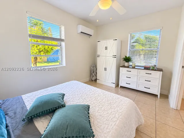 1st bedroom