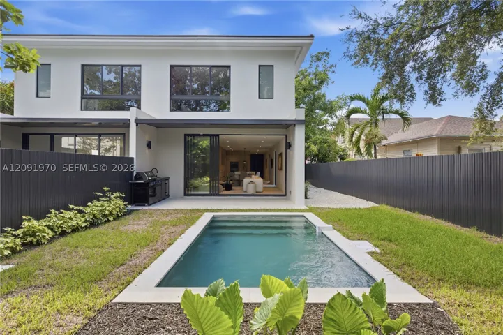 1017 Sw 13th Ct, Miami, Florida 33135