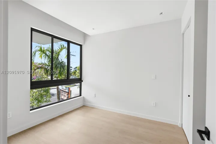 1017 Sw 13th Ct, Miami, Florida 33135