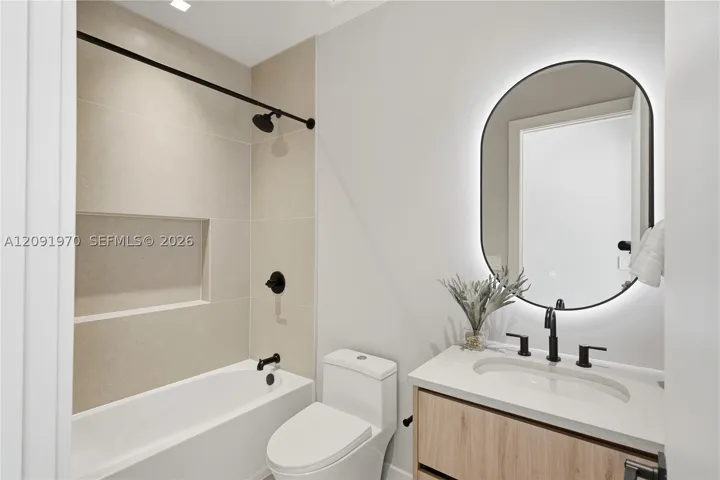 1017 Sw 13th Ct, Miami, Florida 33135